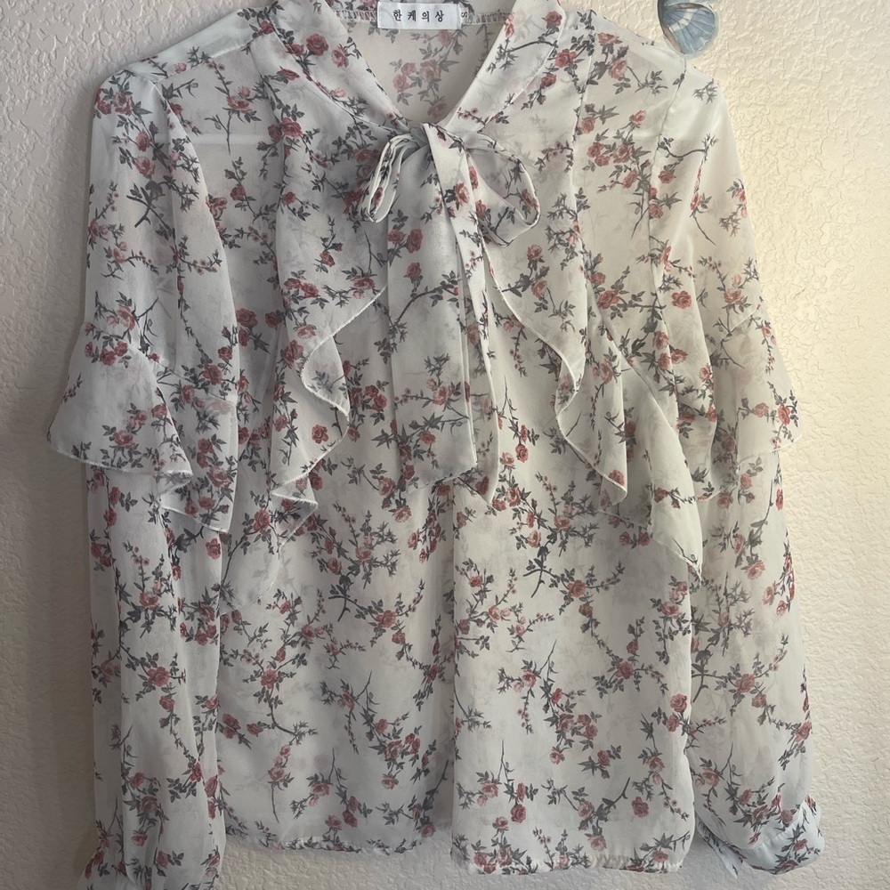 Floral Ruffle Blouse - Picture 7 of 14